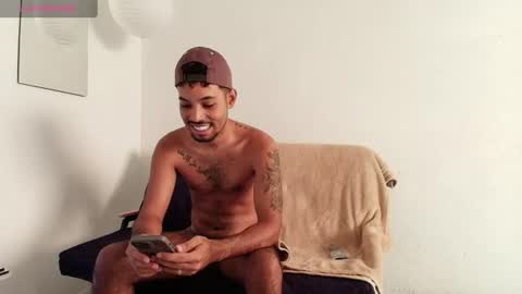 Snapshot of colinlatinbrown chatting on 07-16-26, 02:45 IG online show from 07-16-26, 02:45