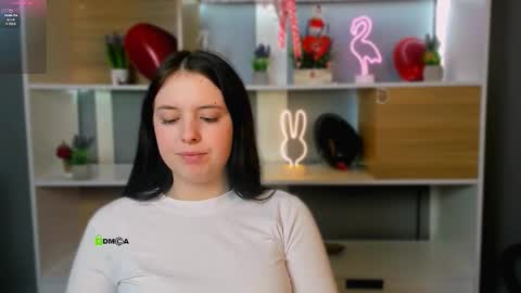 Snapshot of colla_white chatting on 02-20-26, 10:43 colla_white online show from 02-20-26, 10:43