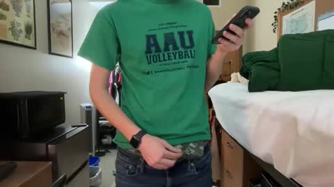 collegetwinky6769 online show from 02-09-26, 08:57