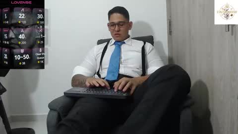 coltonmassif_ online show from 03-26-26, 07:25