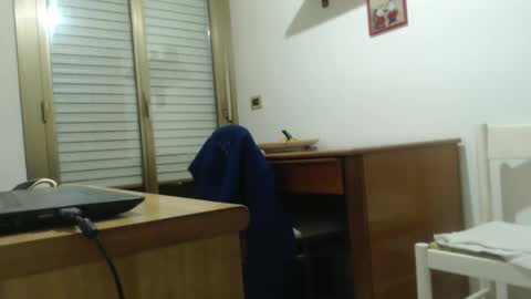 Snapshot of comemivuoi2 chatting on 01-15-26, 06:11 comemivuoi2 online show from 01-15-26, 06:11