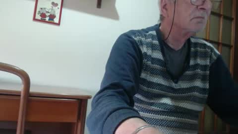 Snapshot of comemivuoi2 chatting on 02-08-26, 06:17 comemivuoi2 online show from 02-08-26, 06:17