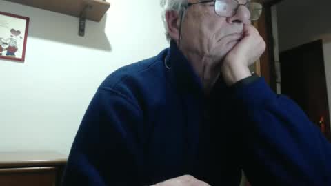 Snapshot of comemivuoi2 chatting on 02-08-26, 09:51 comemivuoi2 online show from 02-08-26, 09:51