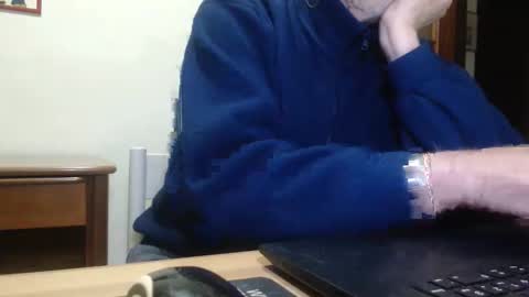 Snapshot of comemivuoi2 chatting on 02-11-26, 09:20 comemivuoi2 online show from 02-11-26, 09:20