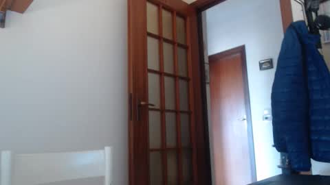 Snapshot of comemivuoi2 chatting on 02-12-26, 10:43 comemivuoi2 online show from 02-12-26, 10:43