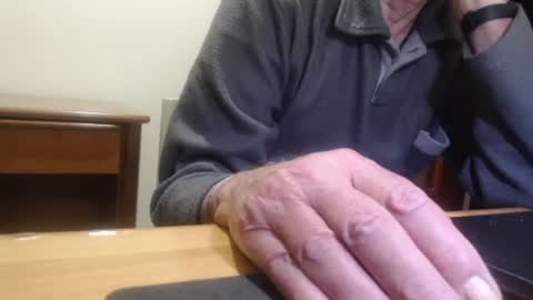 Snapshot of comemivuoi2 chatting on 02-22-26, 04:24 comemivuoi2 online show from 02-22-26, 04:24