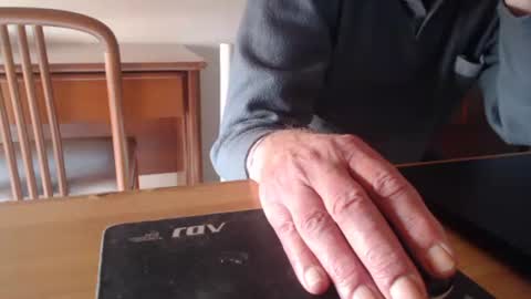 Snapshot of comemivuoi2 chatting on 03-01-26, 06:15 comemivuoi2 online show from 03-01-26, 06:15