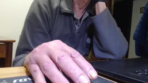 Snapshot of comemivuoi2 chatting on 03-27-26, 02:39 comemivuoi2 online show from 03-27-26, 02:39