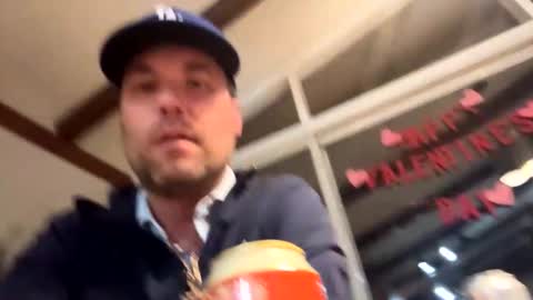 Snapshot of connorg84 chatting on 02-15-26, 01:02 HebrewHammer online show from 02-15-26, 01:02