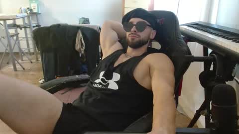 Stachu Jones online show from 11-18-25, 08:08