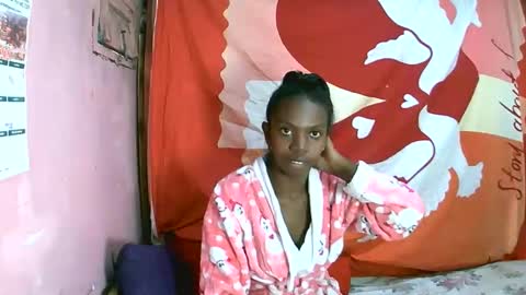 coquine_lara online show from 05-06-26, 10:53