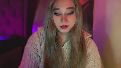 corefinder_xx online show from 11-22-25, 07:29