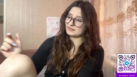 Elisheva online show from 04-10-26, 01:05