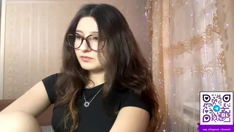 Elisheva online show from 04-11-26, 12:20