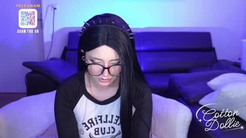 Dollie  online show from 05-28-26, 11:51