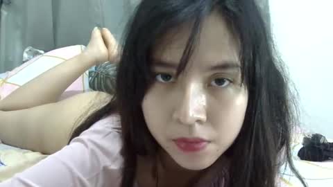 Liz Gwyneth Charlota online show from 05-18-26, 04:24