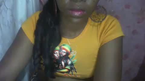 couleur_vanille online show from 11-06-25, 11:48