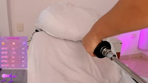 Snapshot of couple_naughty20 chatting on 05-12-26, 10:29 Maria online show from 05-12-26, 10:29