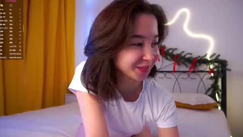 Yui online show from 02-15-26, 07:05