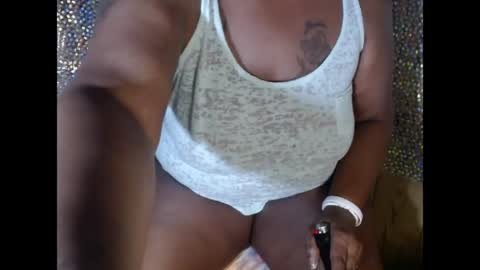 Snapshot of coykinks chatting on 04-02-26, 06:33 Ebony Euphoria online show from 04-02-26, 06:33