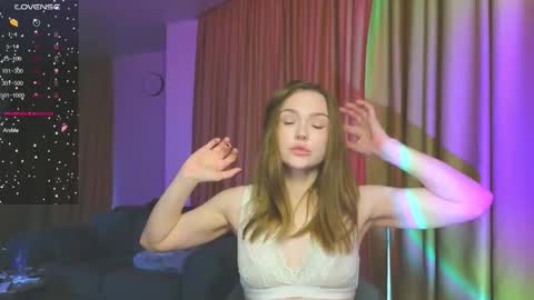 lucy online show from 03-19-26, 02:43