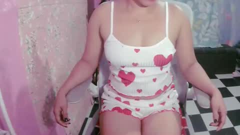 Snapshot of crazy_4u69 chatting on 06-10-26, 09:52 crazy_4u69 online show from 06-10-26, 09:52
