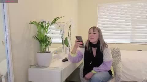Stacy 2pm to 6pm mon-fri 3 CAT online show from 06-15-26, 01:02