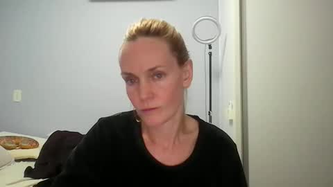 Anny online show from 06-01-26, 12:34