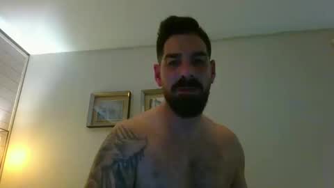 Snapshot of crazycouple1011 chatting on 02-02-25, 07:04 funcouple online show from 02-02-25, 07:04