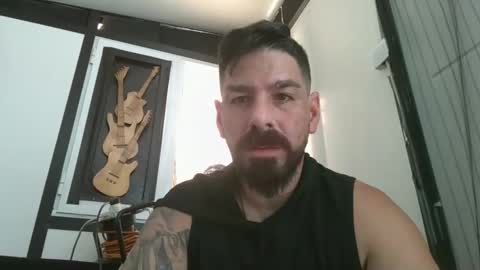 Snapshot of crazycouple1011 chatting on 09-11-25, 08:58 funcouple online show from 09-11-25, 08:58