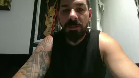 Snapshot of crazycouple1011 chatting on 09-24-25, 09:51 funcouple online show from 09-24-25, 09:51