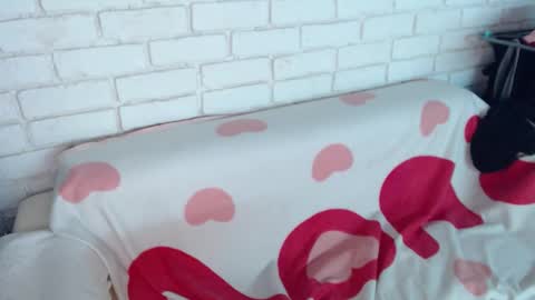 Crazyy Girl  online show from 03-15-26, 06:47