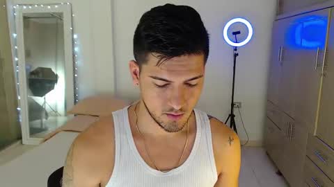 Bull online show from 09-25-25, 03:32