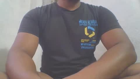 Snapshot of crazzy_booy chatting on 05-10-26, 03:33 crazzy_booy online show from 05-10-26, 03:33