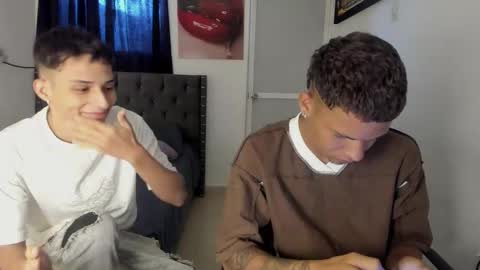 crazzy_master1 online show from 04-05-26, 06:49
