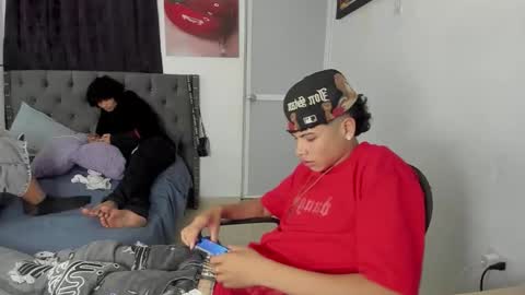 crazzy_master1 online show from 04-06-26, 04:46