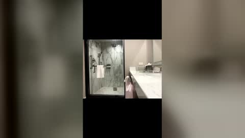 Snapshot of cream_central chatting on 02-16-26, 09:33 cream_central online show from 02-16-26, 09:33