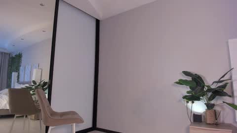 Snapshot of creambaby1 chatting on 02-04-26, 08:09 ALEXA AND WALLY online show from 02-04-26, 08:09