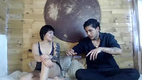  CAMILA Y SEBASTIAN online show from 01-15-25, 10:02