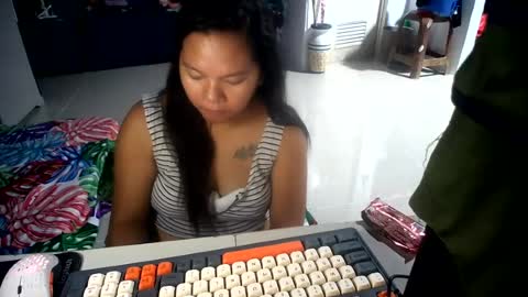 Snapshot of creamy_cunt4uxx chatting on 07-17-26, 05:18 my pussy always wet online show from 07-17-26, 05:18