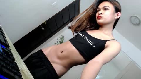 Snapshot of creamy_delilah chatting on 01-15-26, 07:17 Delilah online show from 01-15-26, 07:17