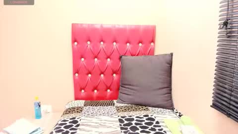 creamyindian4u online show from 04-24-26, 05:43