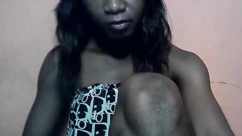 creamyxsugar online show from 12-16-25, 02:27