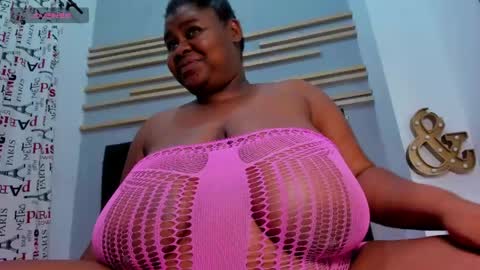 Snapshot of criistal_castro chatting on 04-25-26, 01:41 criistal_castro online show from 04-25-26, 01:41