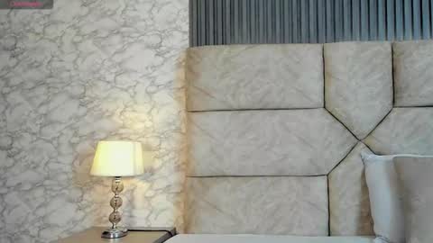 Cristina Sweet online show from 10-14-25, 12:06