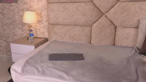 Snapshot of cris__sweetxx chatting on 01-17-26, 11:26 Cristina Sweet online show from 01-17-26, 11:26