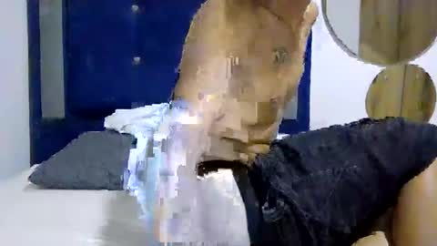 crisespitia25 online show from 03-25-26, 07:53