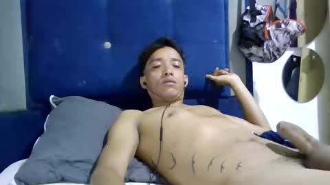 crisespitia25 online show from 04-19-26, 01:54