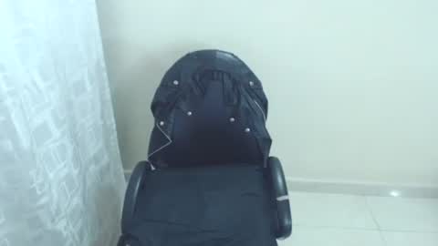 Snapshot of cristal_jayan chatting on 07-06-26, 11:40 HI online show from 07-06-26, 11:40