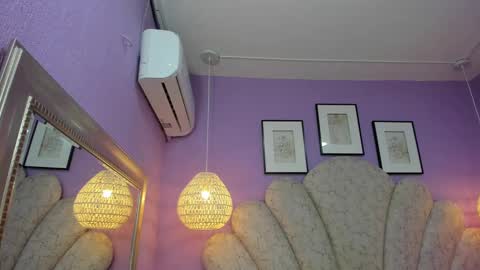 Snapshot of cristal_mason chatting on 12-27-24, 11:28 Cristal online show from 12-27-24, 11:28